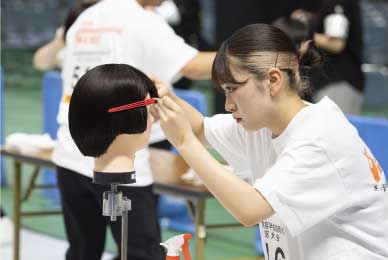 全国理容美容学生技術コンテスト