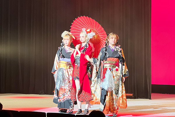 仙台ヘアメイク専門学校文化祭ヘアショー